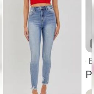 KanCan Frayed Hem Light Wash Skinny Stretchy Ankle Jeans Size 9/28